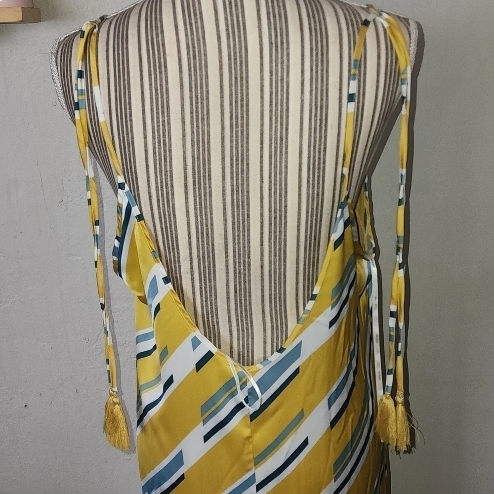 Forever Sundress V Neck BAck Out - Picture 4 of 7